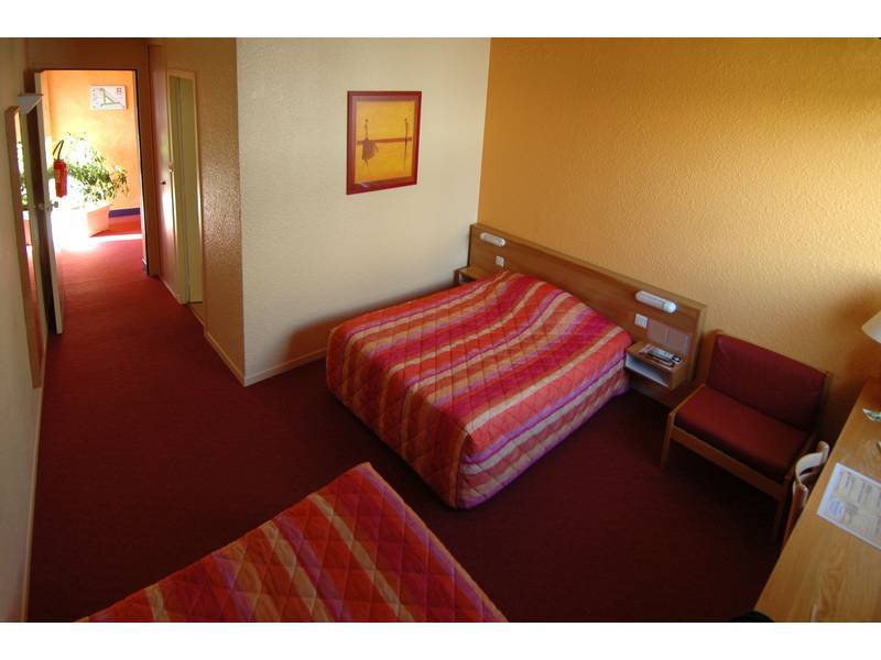 Logis Hotel Atrium Epinal Golbey Chavelot Dış mekan fotoğraf