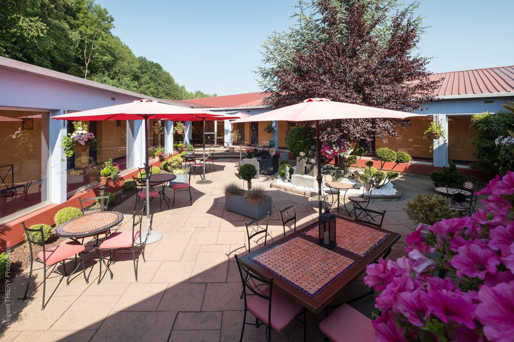 Logis Hotel Atrium Epinal Golbey Chavelot Dış mekan fotoğraf