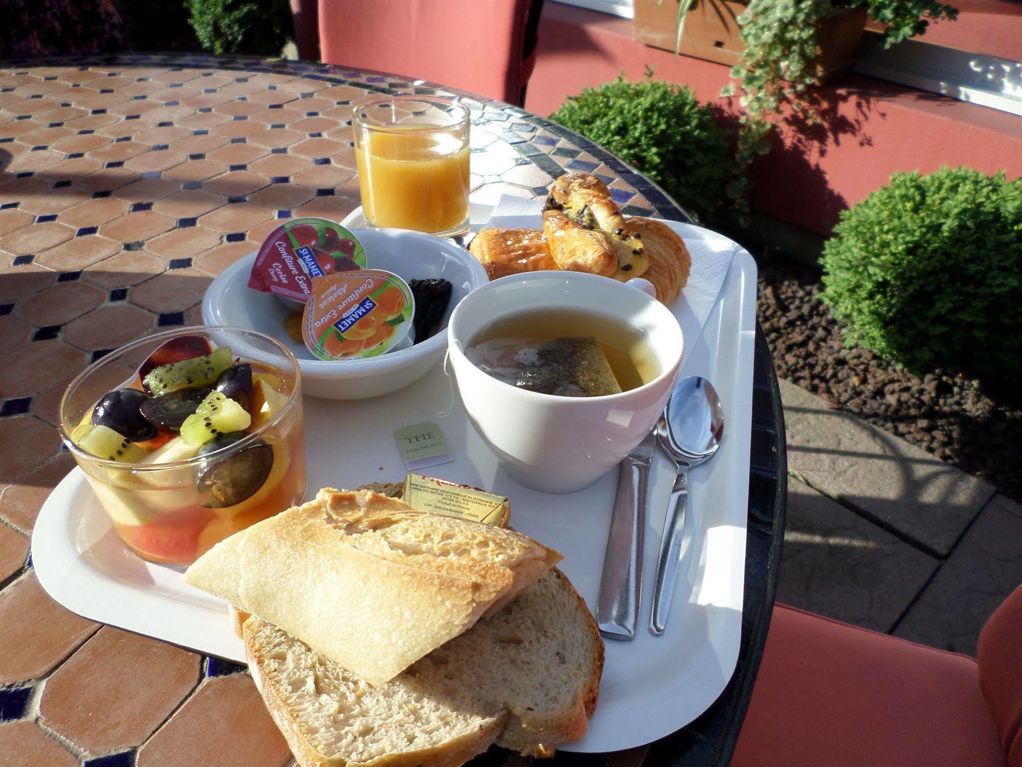 Logis Hotel Atrium Epinal Golbey Chavelot Dış mekan fotoğraf