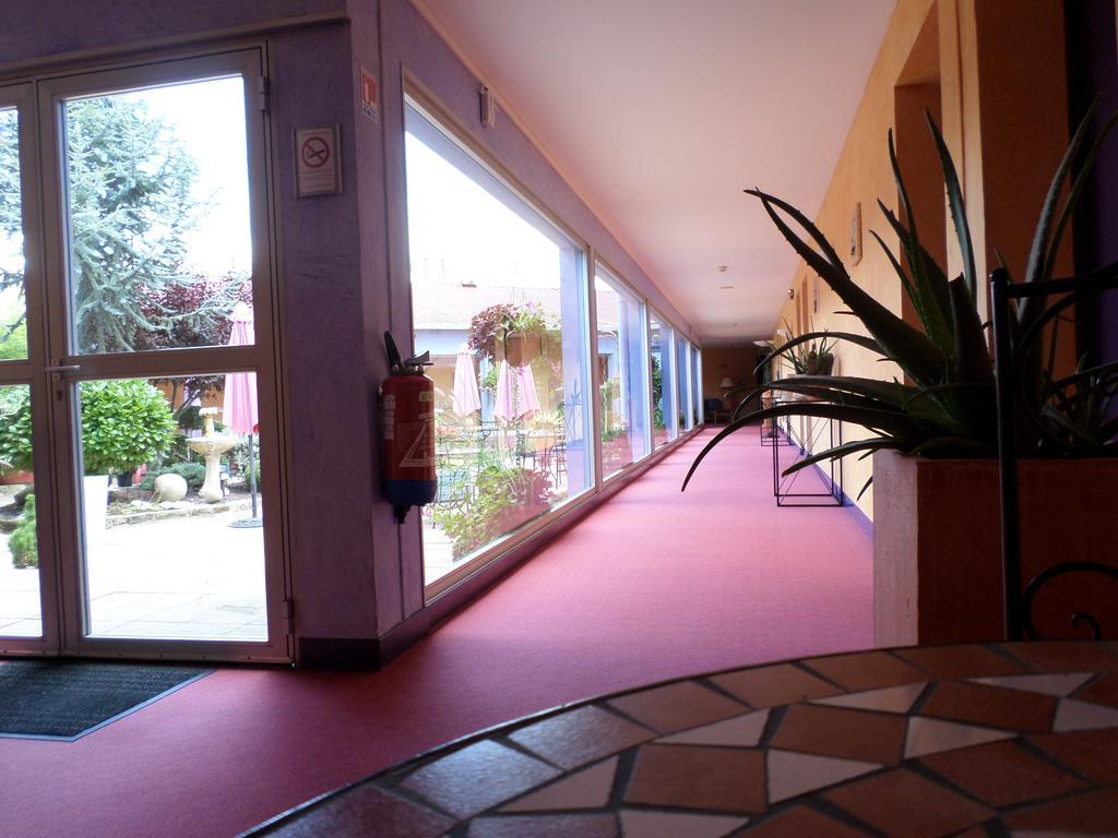 Logis Hotel Atrium Epinal Golbey Chavelot Dış mekan fotoğraf